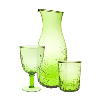 Cristalería con relieve de color lima. Vía Zara Home Cristalería con relieve de color lima. Vía Zara Home