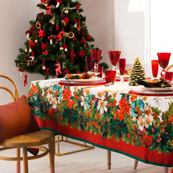 Digital Holly Print Christmas Tablecloth and Napkin