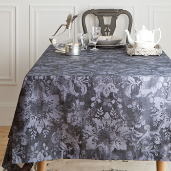 Mantel estampado (Zara Home) Mantel estampado (Zara Home)