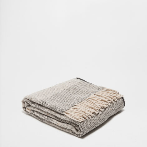 Throws Decor and pillows Zara Home United States