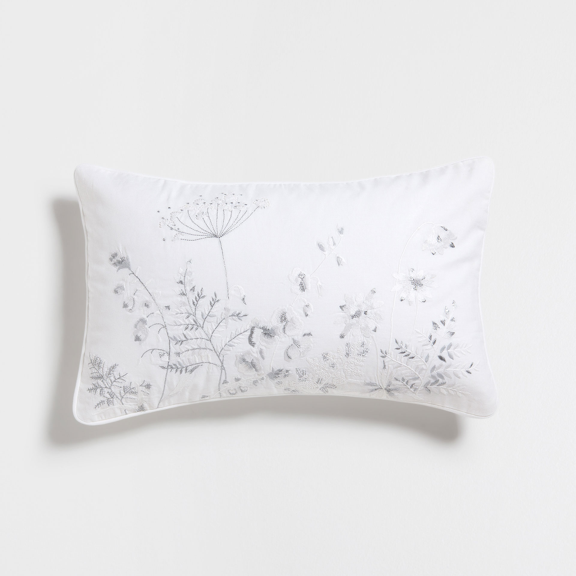 Zara Home pillow Embroidered cushions, Zara home pillows, Zara home