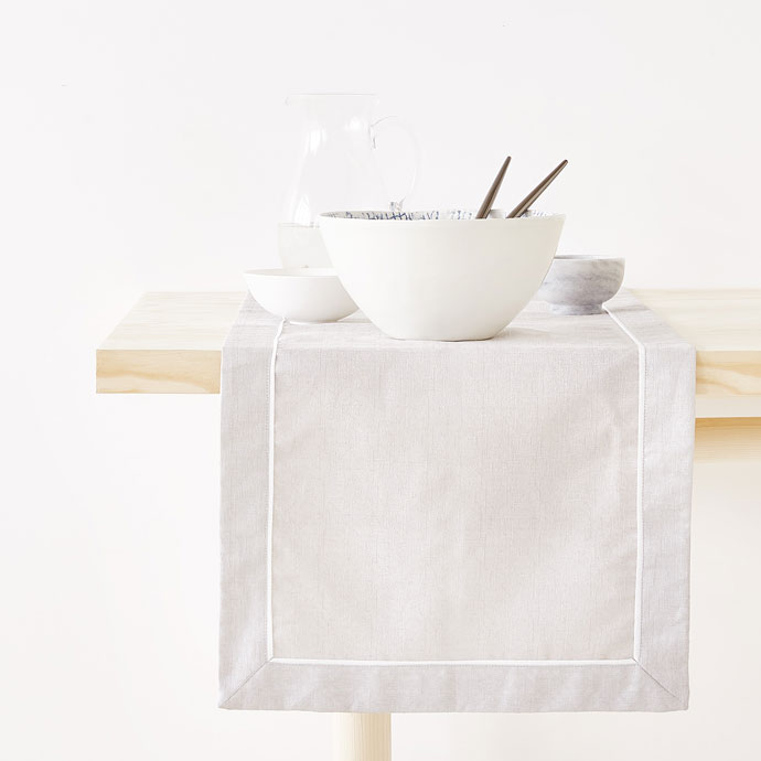 Zara LINEN AND COTTON TABLE RUNNER WITH BORDER