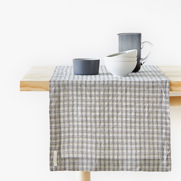 Zara CHECKED FADED LINEN TABLE RUNNER