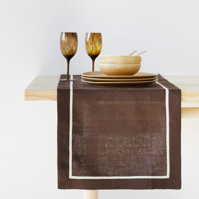 Zara LINEN AND COTTON TABLE RUNNER WITH BORDER