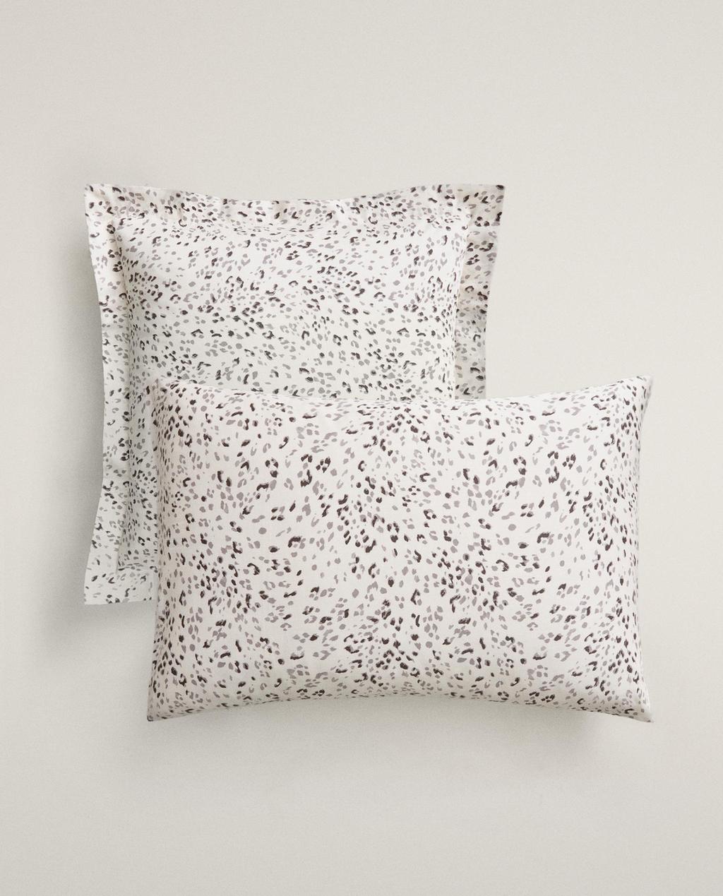 FRONHA DE ALMOFADA COM ESTAMPADO ANIMAL EM CETIM (300 FIOS)