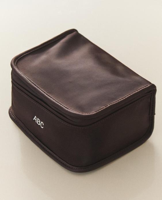 MEDIUM SATIN TOILETRY BAG
