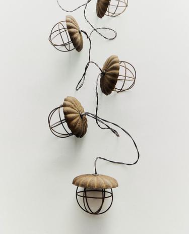 DECORATIVE IRON GARLAND