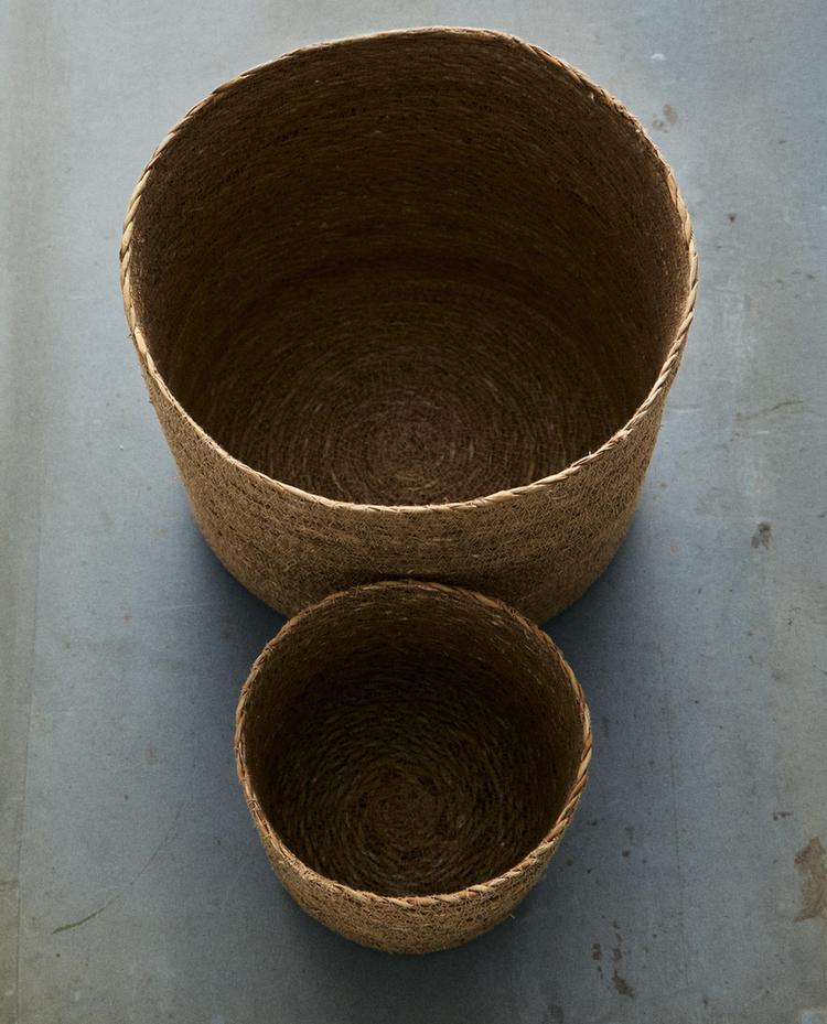 CYLINDRICAL SEAGRASS BASKET