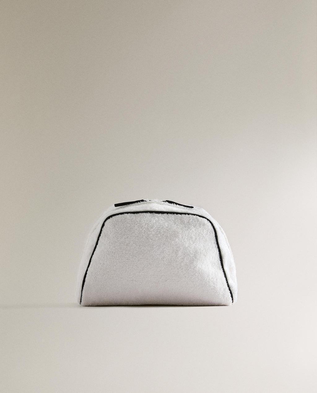 TERRY WASH BAG WITH TRIM DETAIL