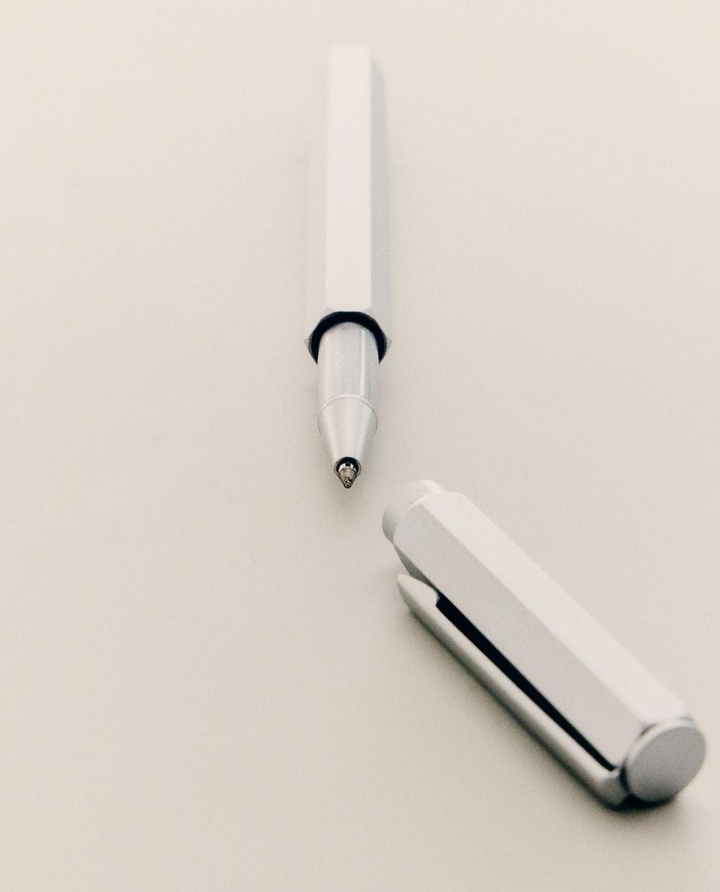 STYLO À BILLE MÉTAL