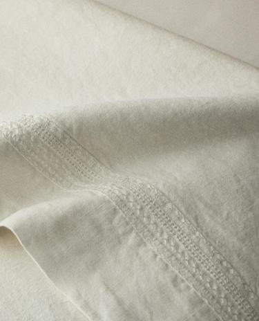 EMBROIDERED FLAT SHEET