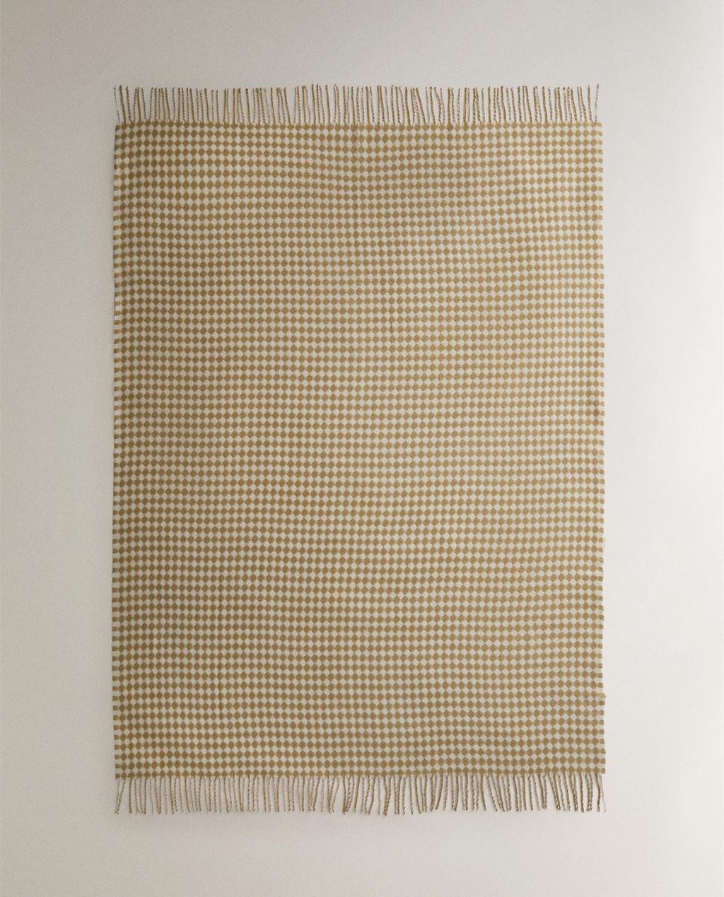 DIAMOND PRINT BLANKET