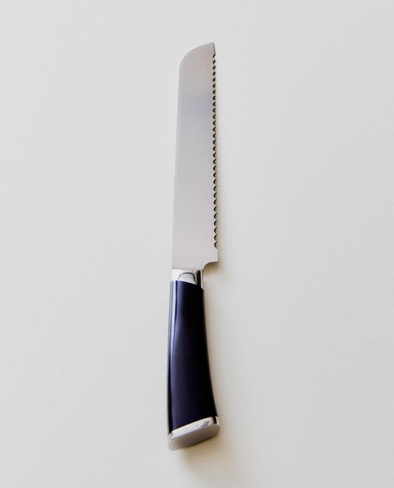 BROTMESSER AUS STAHL