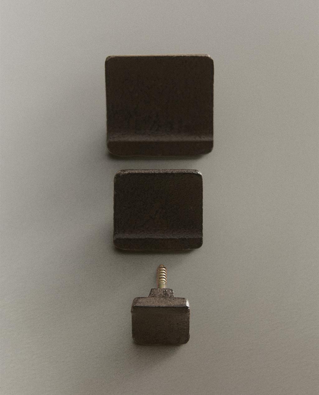IRON HOOKS