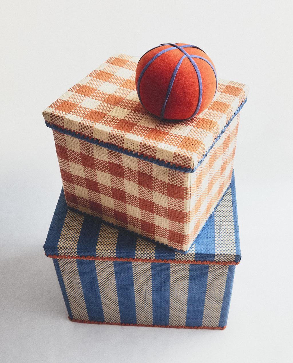 KIDS' STRIPED AND CHECKED BASKETS