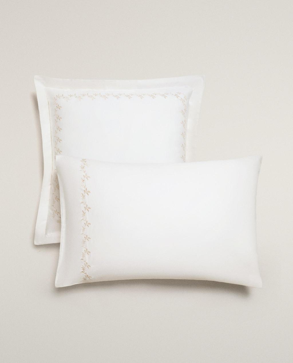 TAIE D’OREILLER SATIN BRODÉ FEUILLES