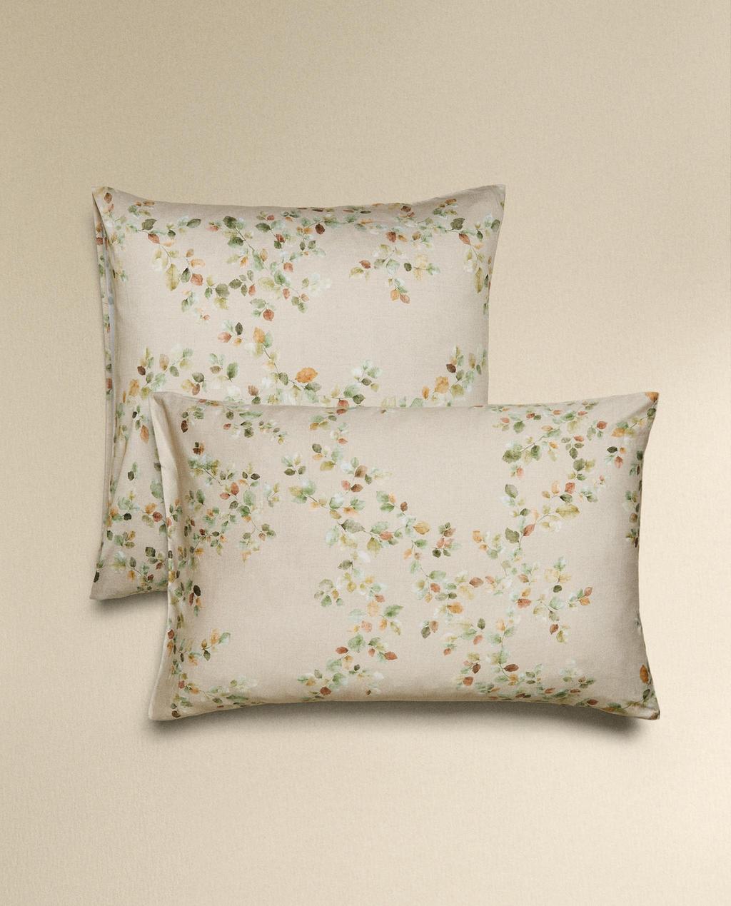 FRONHA DE TRAVESSEIRO DE CETIM COM ESTAMPADO DE FOLHAS