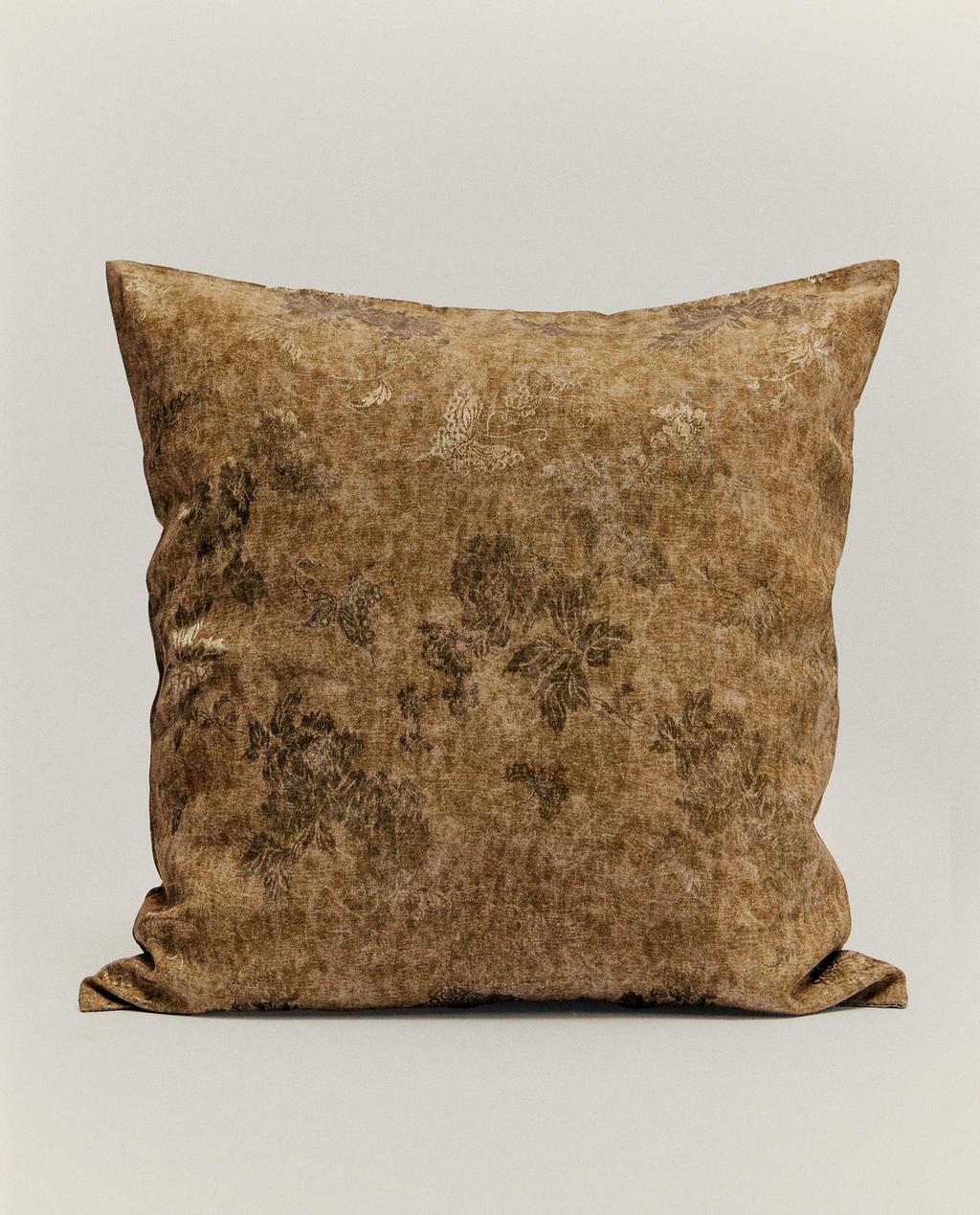GOLD JACQUARD CUSHION COVER | MARISA BERENSON