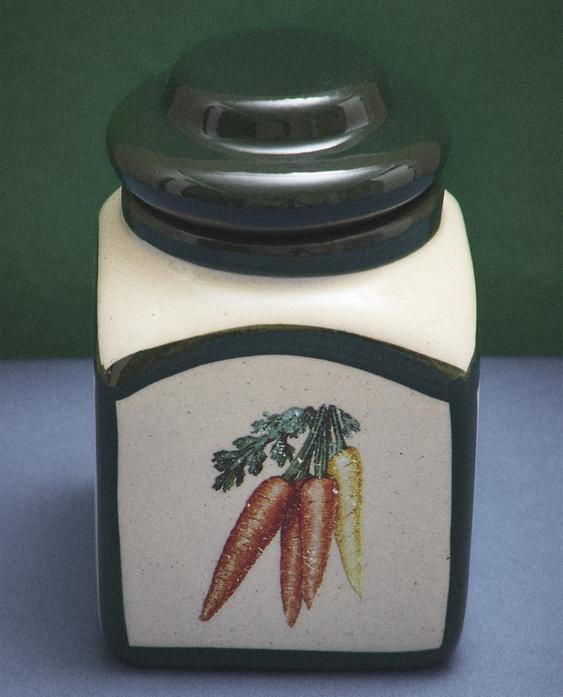 (320 G) CARROT BREEZE SCENTED CANDLE