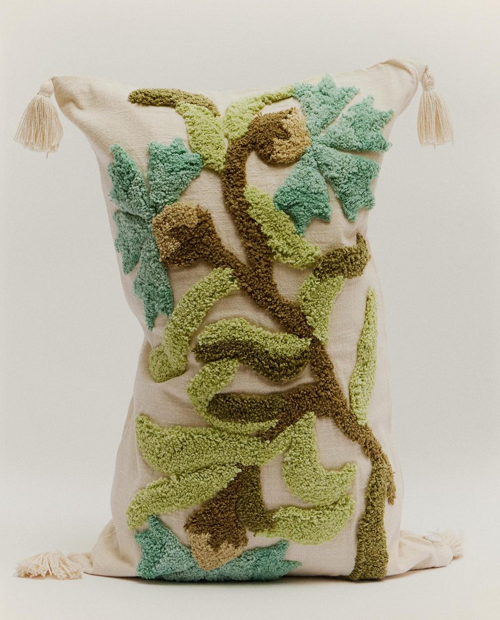 TUFTING CUSHION COVER