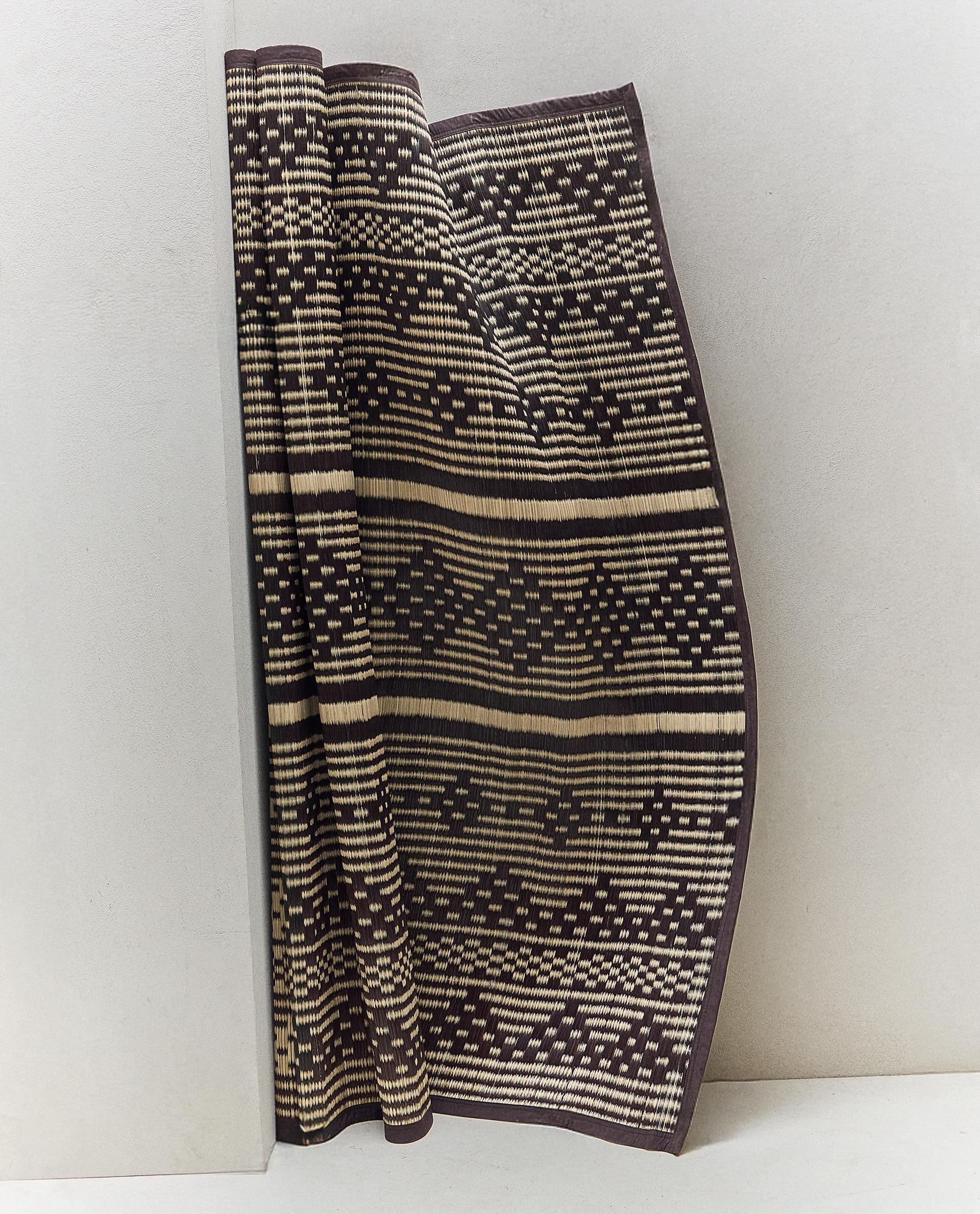 GEOMETRIC SEAGRASS RUG