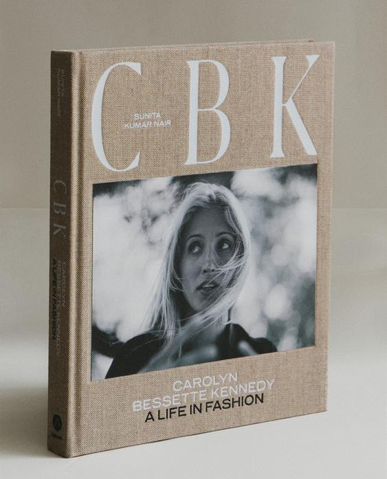 CAROLYN BESSETTE KENNEDY BOOK (ENGLISH)