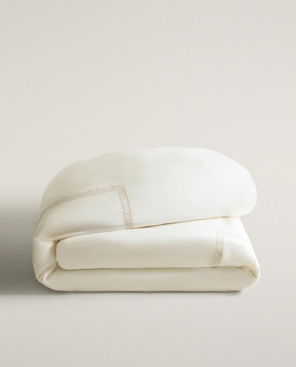 EMBROIDERED SATEEN DUVET COVER