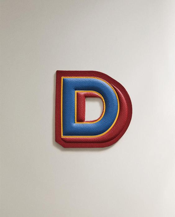 КОЖЕН ПЛАСТИР С БУКВА „D“