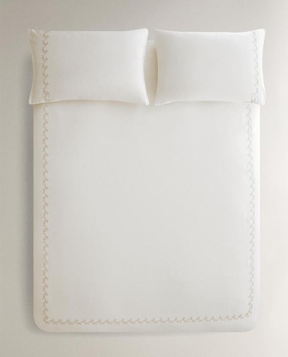 COUETTE SATIN BRODÉ FEUILLES