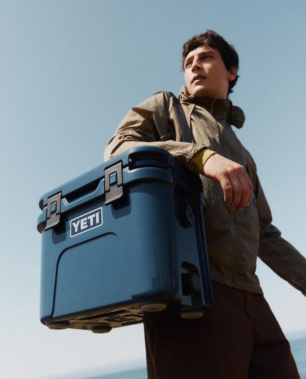 GLACIÈRE RIGIDE PORTABLE YETI