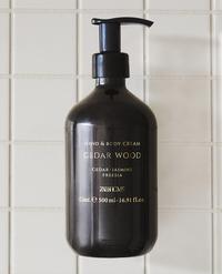 (500 ML) CREMA DE MANOS CEDAR WOOD