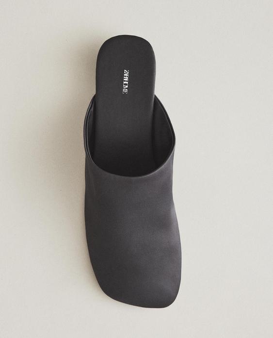MULE SATIN À TALON