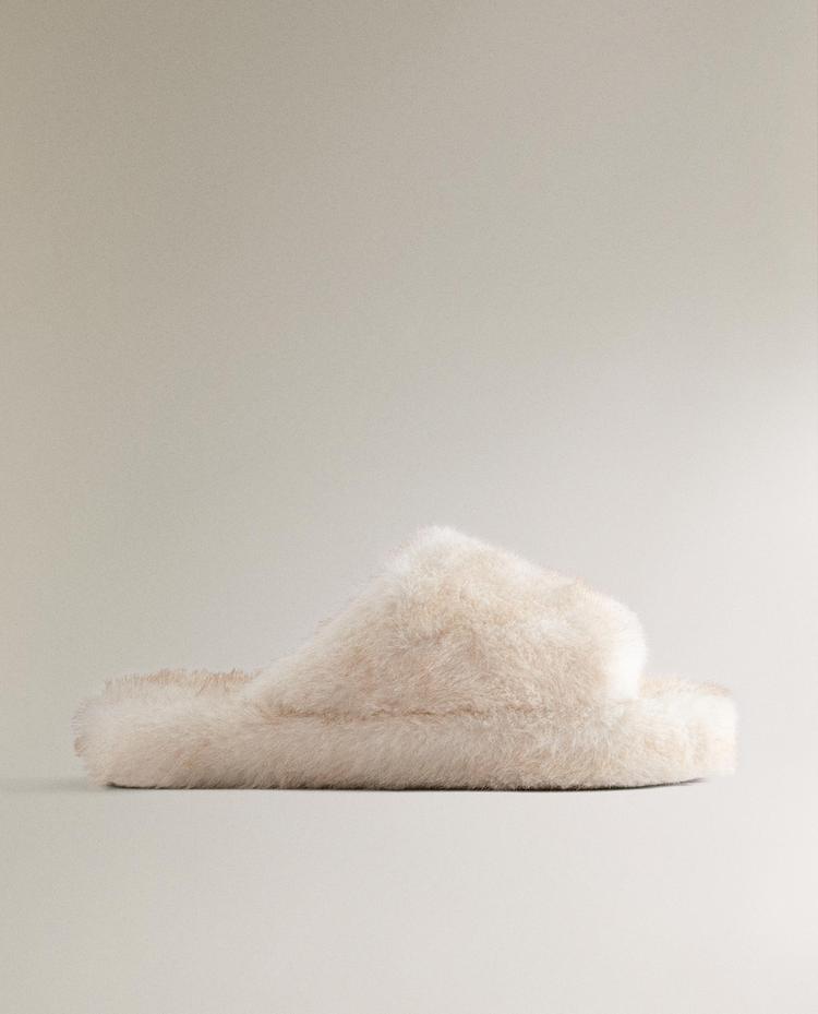 FAUX FUR FLATFORM SLIPPERS