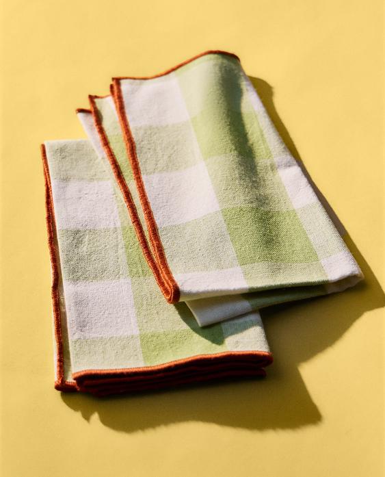 PACK OF CHECK NAPKINS WITH TOPSTITCHING (PACK OF 2)