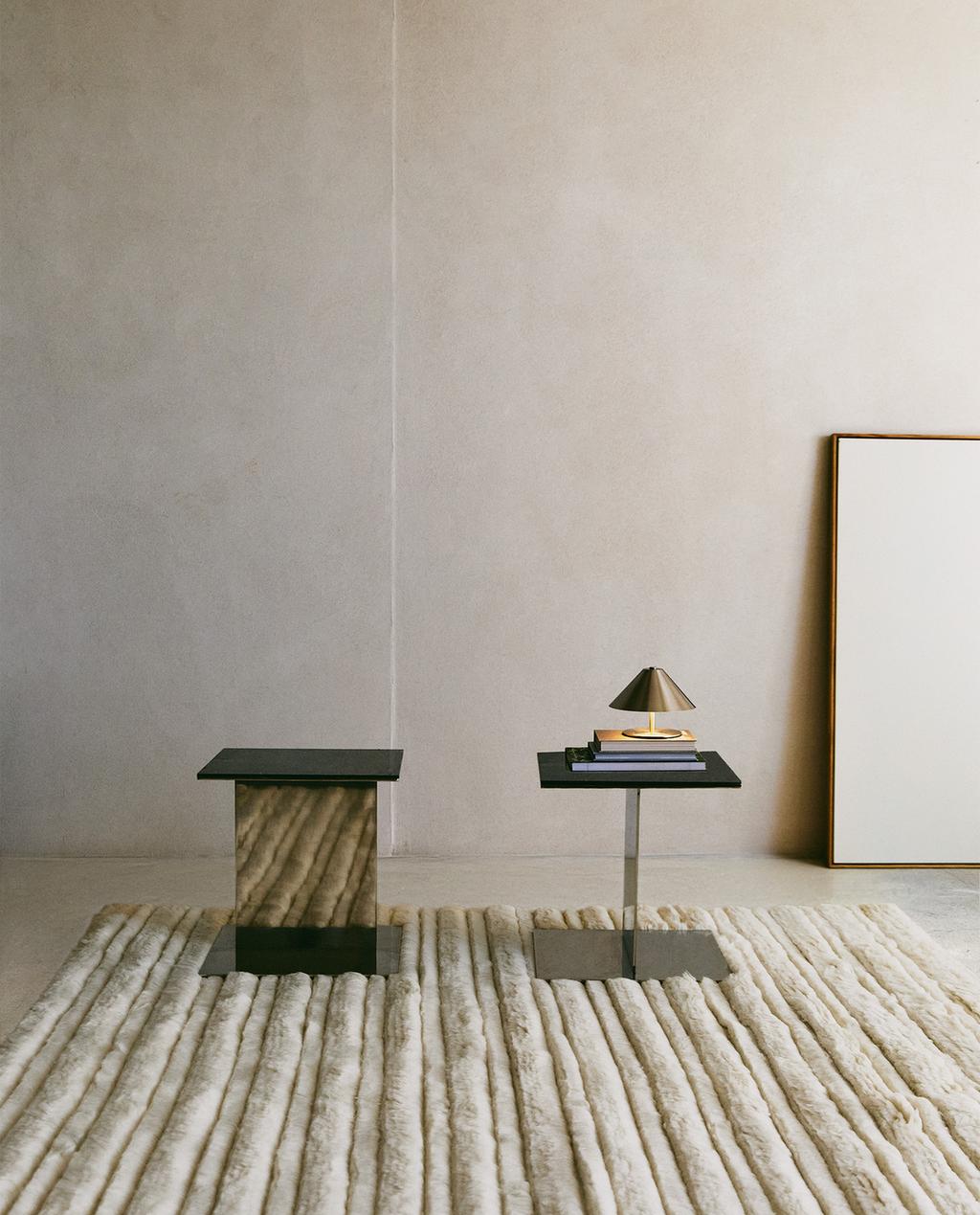 MARBLE SIDE TABLE