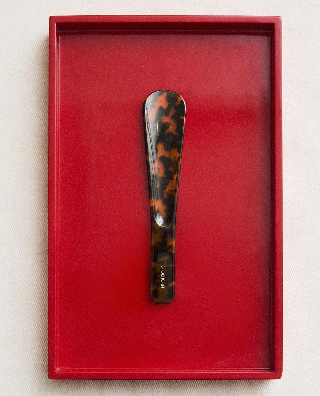 ACETATE SHOEHORN
