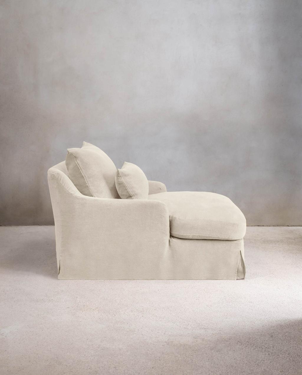 LOVESEAT 01
