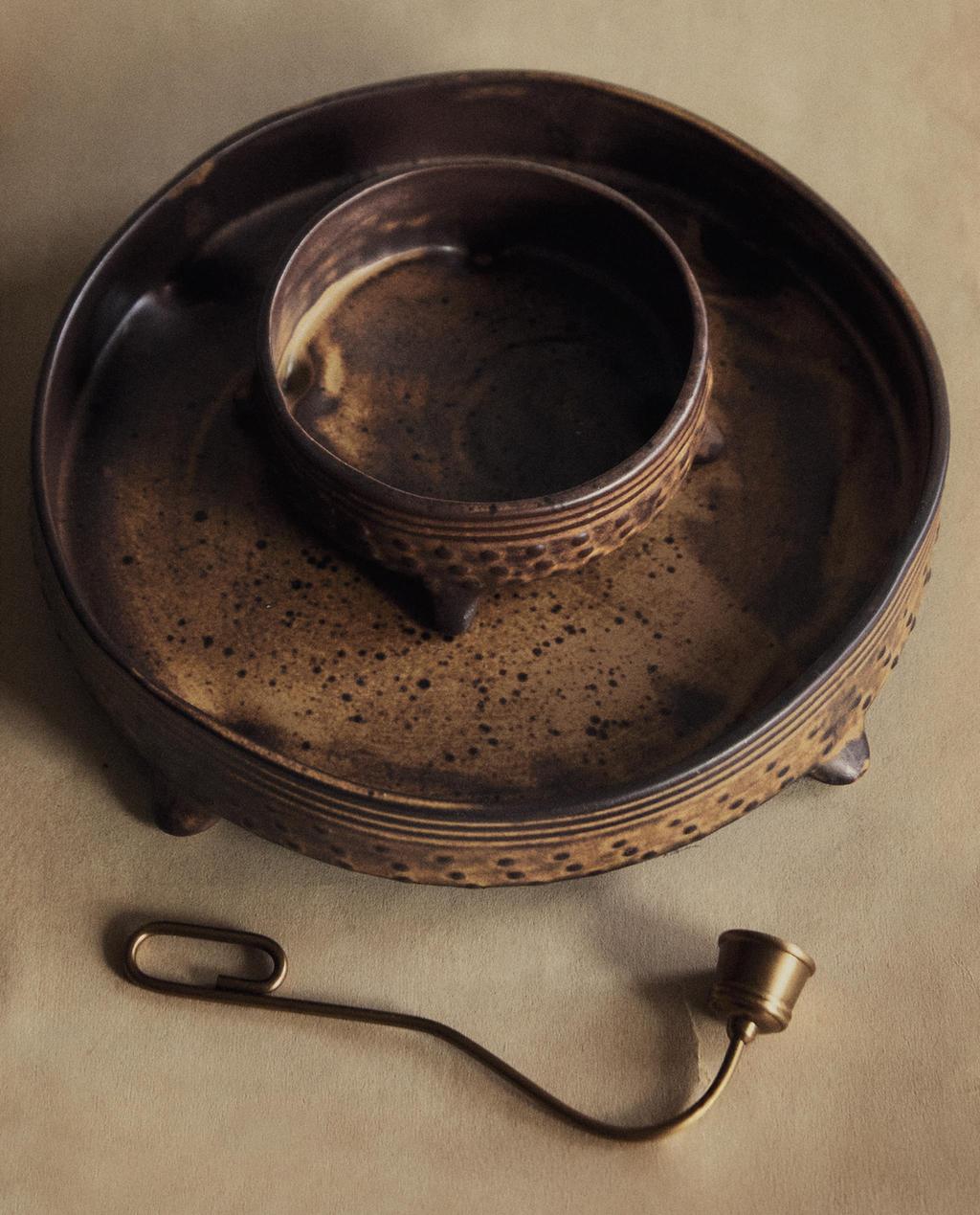 STONEWARE CANDLE HOLDER PLATE
