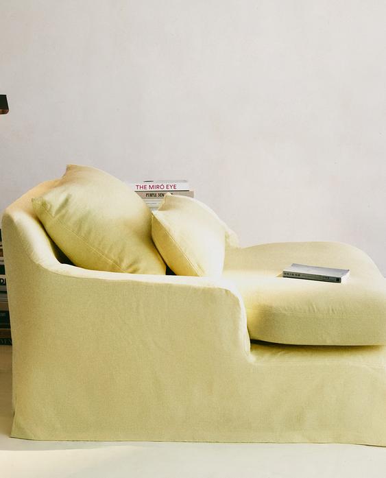LOVESEAT 01