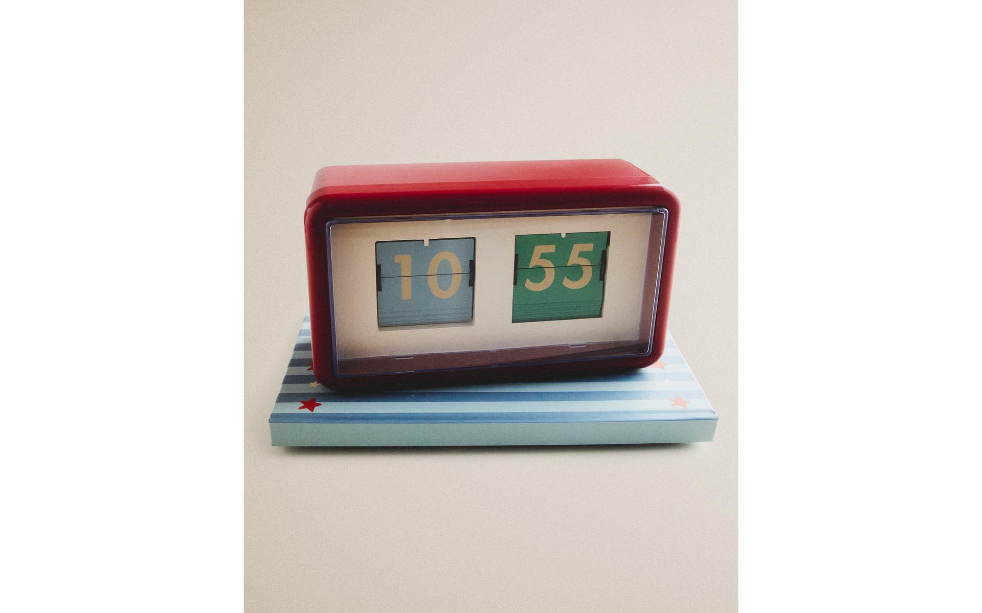 RELOJ FLIP