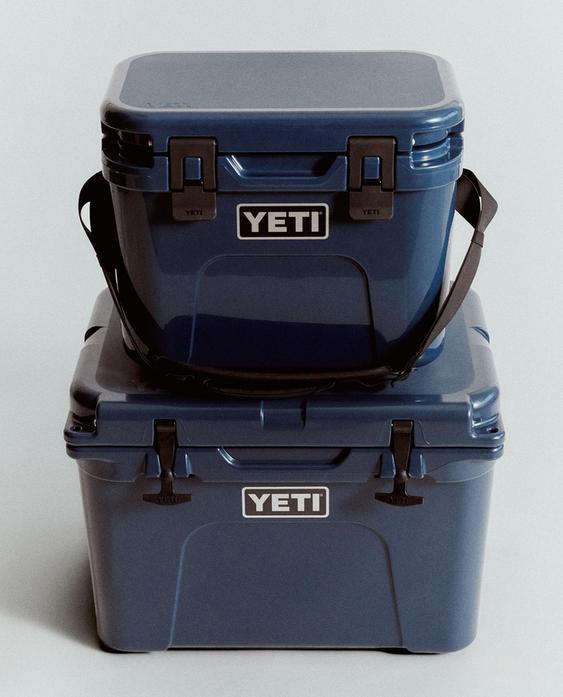 NEVERAS YETI AZULES