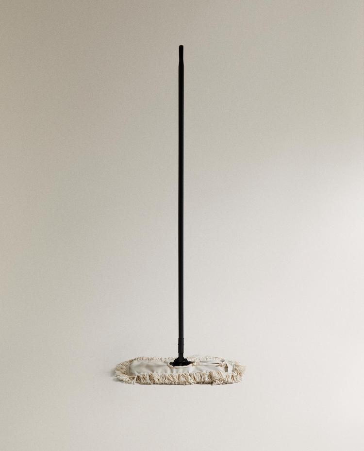 WOODEN MOP