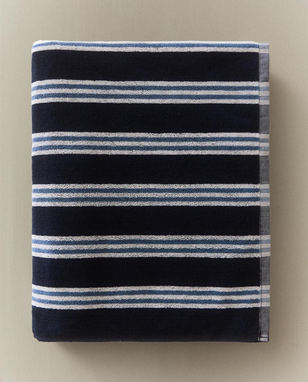 BATH TOWEL WITH IRREGULAR STRIPES