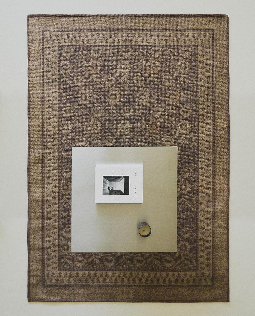 VINTAGE FLORAL RUG
