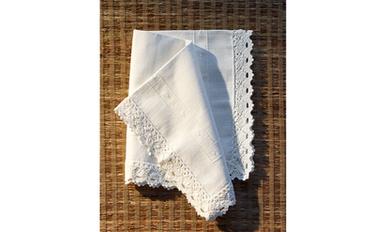 PACK OF EMBROIDERED AND LACE TRIM COTTON NAPKIN (PACK OF 2)