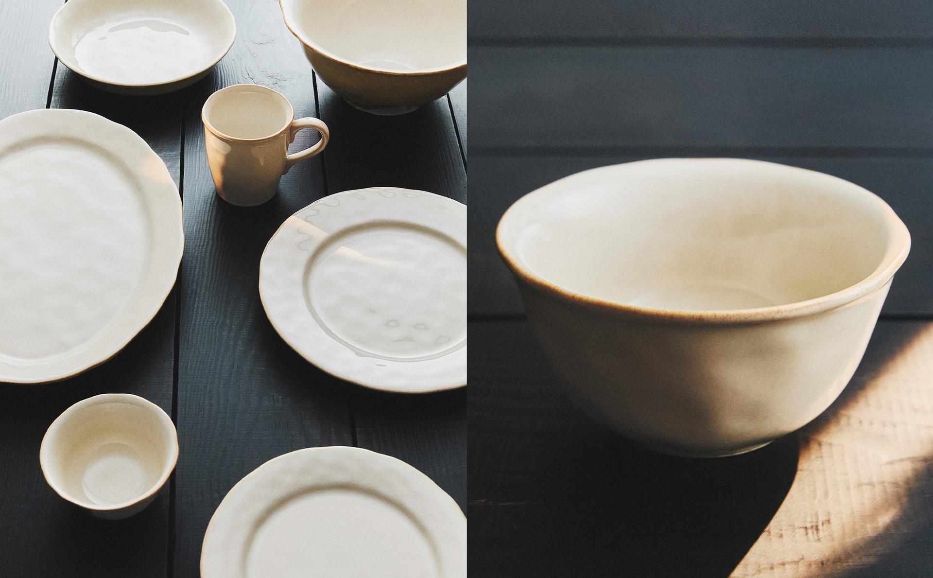 STONEWARE DINNER SET