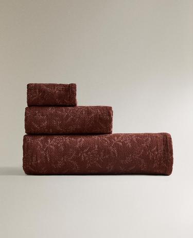 FLORAL MUSLIN BATH TOWEL