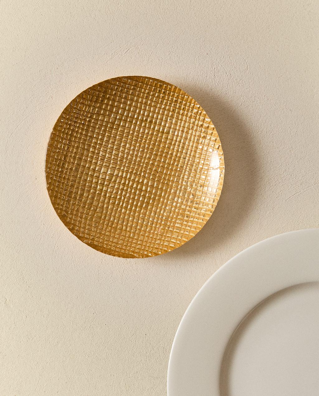 ASSIETTE EN VERRE IRRÉGULIER DORÉ