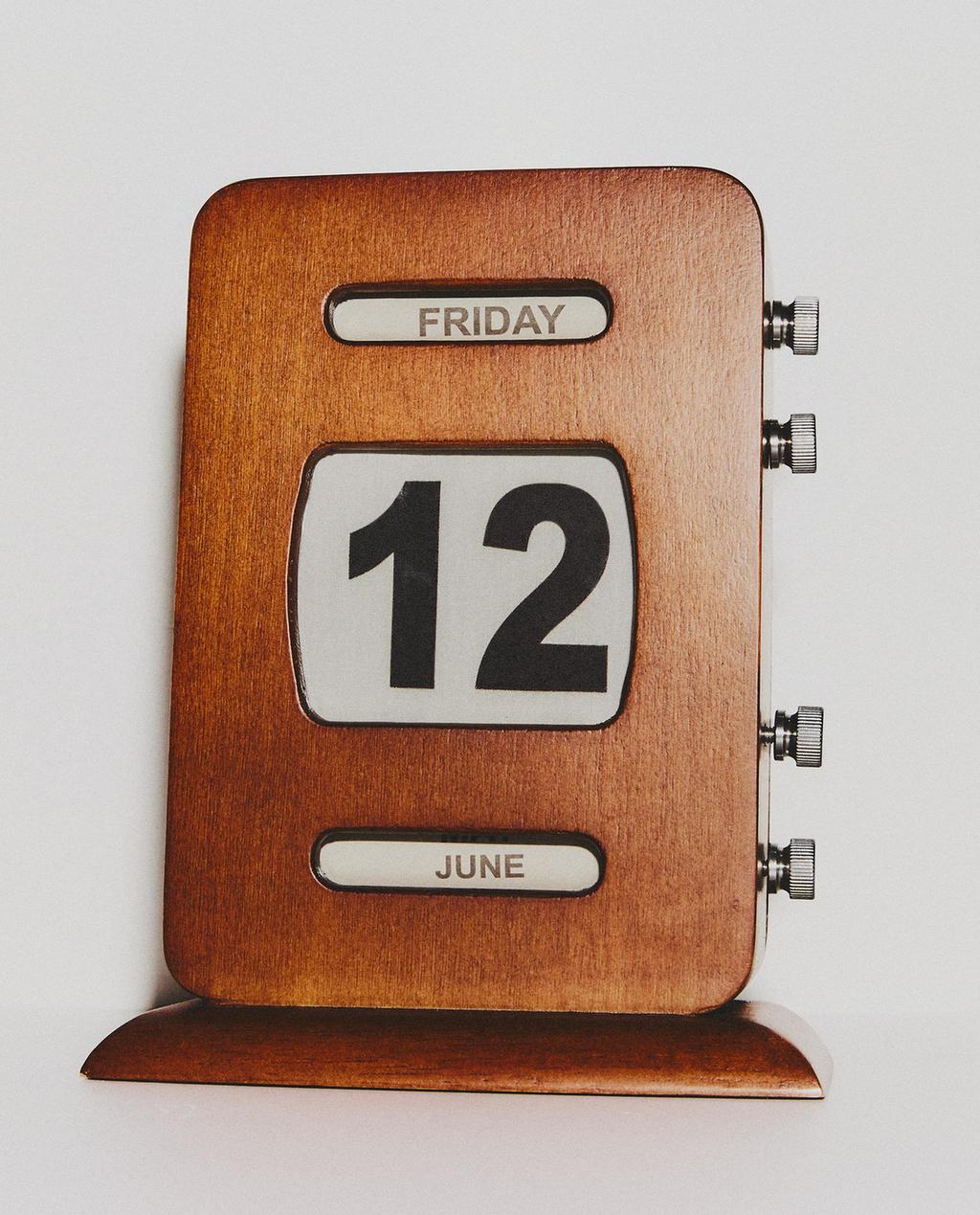 MANUELLER TISCHKALENDER