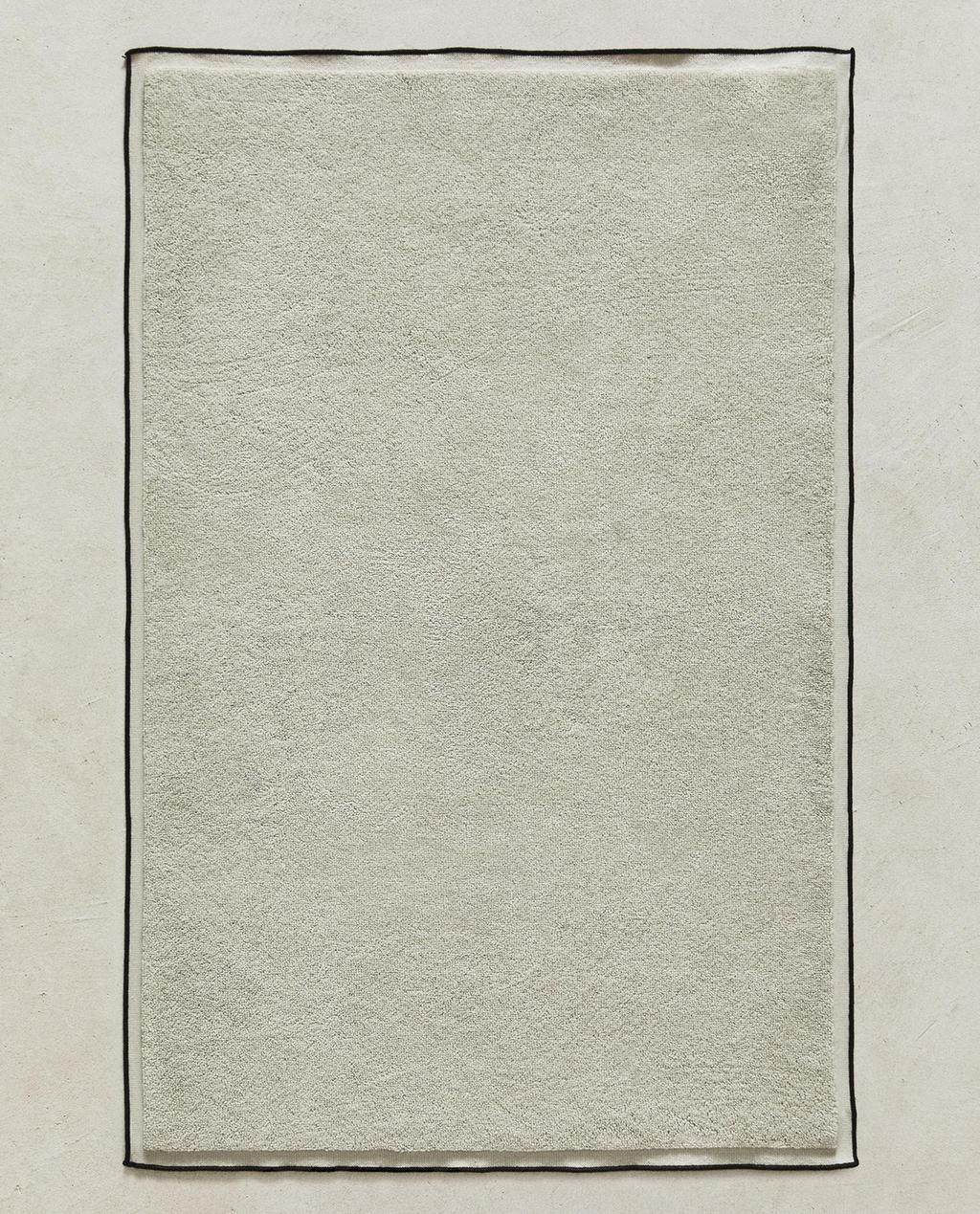 COTTON OVERLOCK BATH MAT
